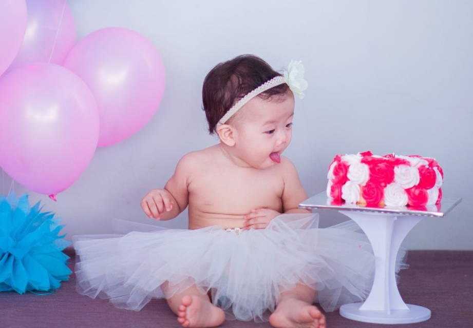 2020鼠年雨水出生的女孩唯美浪漫的<a href=https://www.hmzw.com/html/mingzi.html target=_blank class=infotextkey>名字</a>