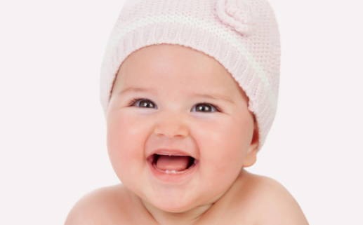 希望男<a href=https://www.hmzw.com/html/baobao.html target=_blank class=infotextkey>宝宝</a>坚强独立的<a href=https://www.hmzw.com/html/mingzi.html target=_blank class=infotextkey>名字</a> <a href=https://www.hmzw.com/html/haizi.html target=_blank class=infotextkey>孩子</a>取名注意这四点