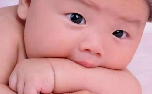 牛年男<a href=https://www.hmzw.com/html/baobao.html target=_blank class=infotextkey>宝宝</a>取什么<a href=https://www.hmzw.com/html/mingzi.html target=_blank class=infotextkey>名字</a>最好 男孩取名方式