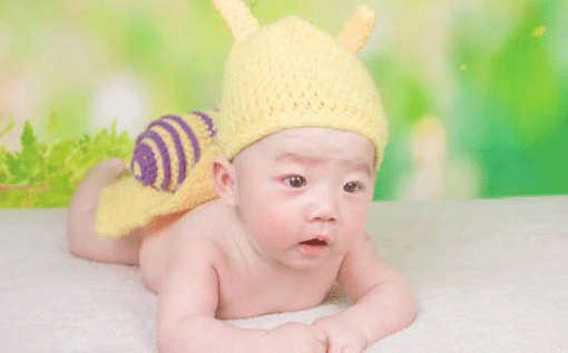 缺土缺火男孩取名宝典 缺火缺土的男<a href=https://www.hmzw.com/html/haizi.html target=_blank class=infotextkey>孩子</a>如何取<a href=https://www.hmzw.com/html/mingzi.html target=_blank class=infotextkey>名字</a>