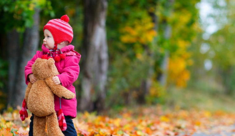 酉时出生的男孩如何起<a href=https://www.hmzw.com/html/mingzi.html target=_blank class=infotextkey>名字</a>