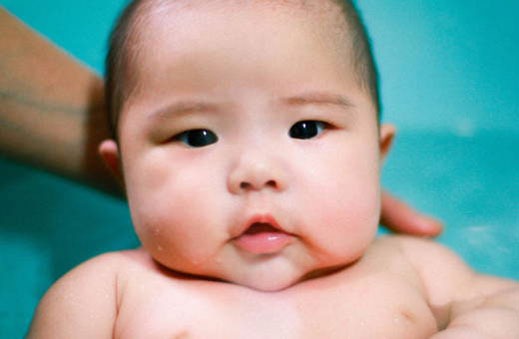 属兔的男孩起什么<a href=https://m.hmzw.com/html/mingzi.html target=_blank class=infotextkey>名字</a>最好 2023年男<a href=https://m.hmzw.com/html/baobao.html target=_blank class=infotextkey>宝宝</a>取名小方法